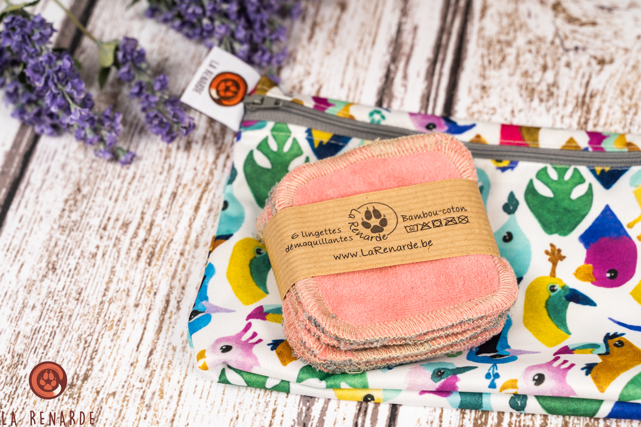 Pochette imperméable et lingettes démaquillantes réutilisables